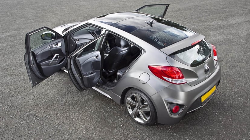 Performance cars that break symmetry rules, photo 7