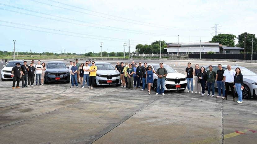 Motormouth My Bmw I X3 Experience In Thailand With Car Nuts And Coconuts