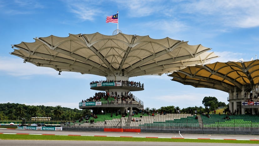 Formula 1 Returns To Malaysia